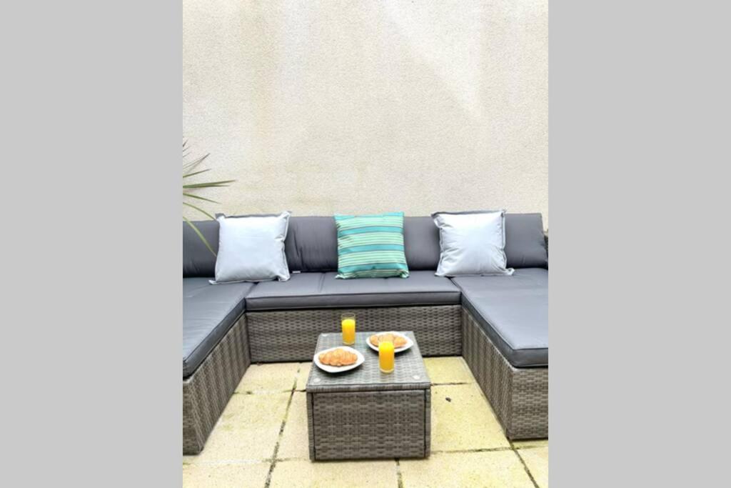 Luna Beach - Luxury Carbis Bay Apartment + Parking Exterior foto